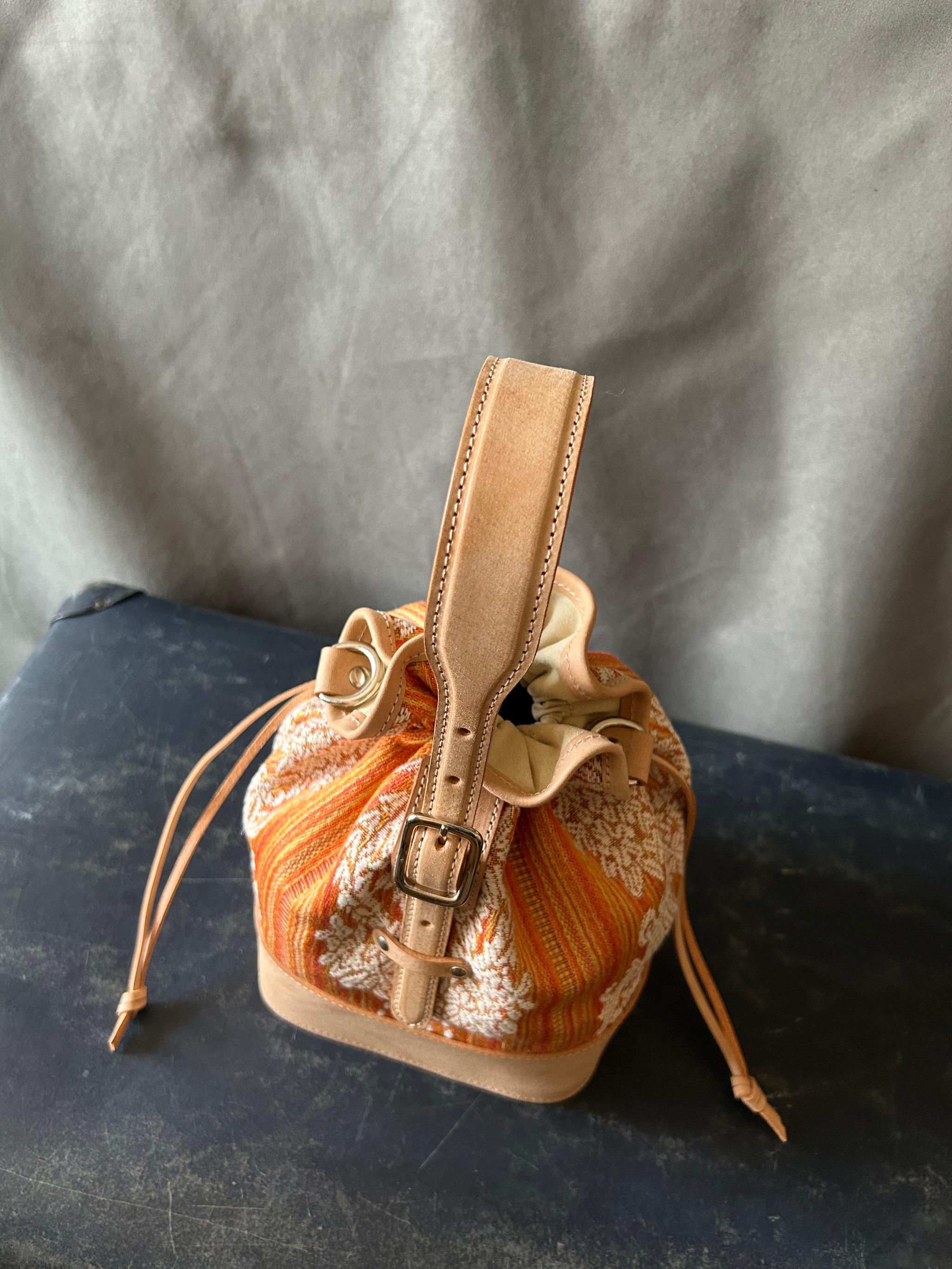 kinchaku bag（刺繍生地×アラスカレザー） | 8枚目