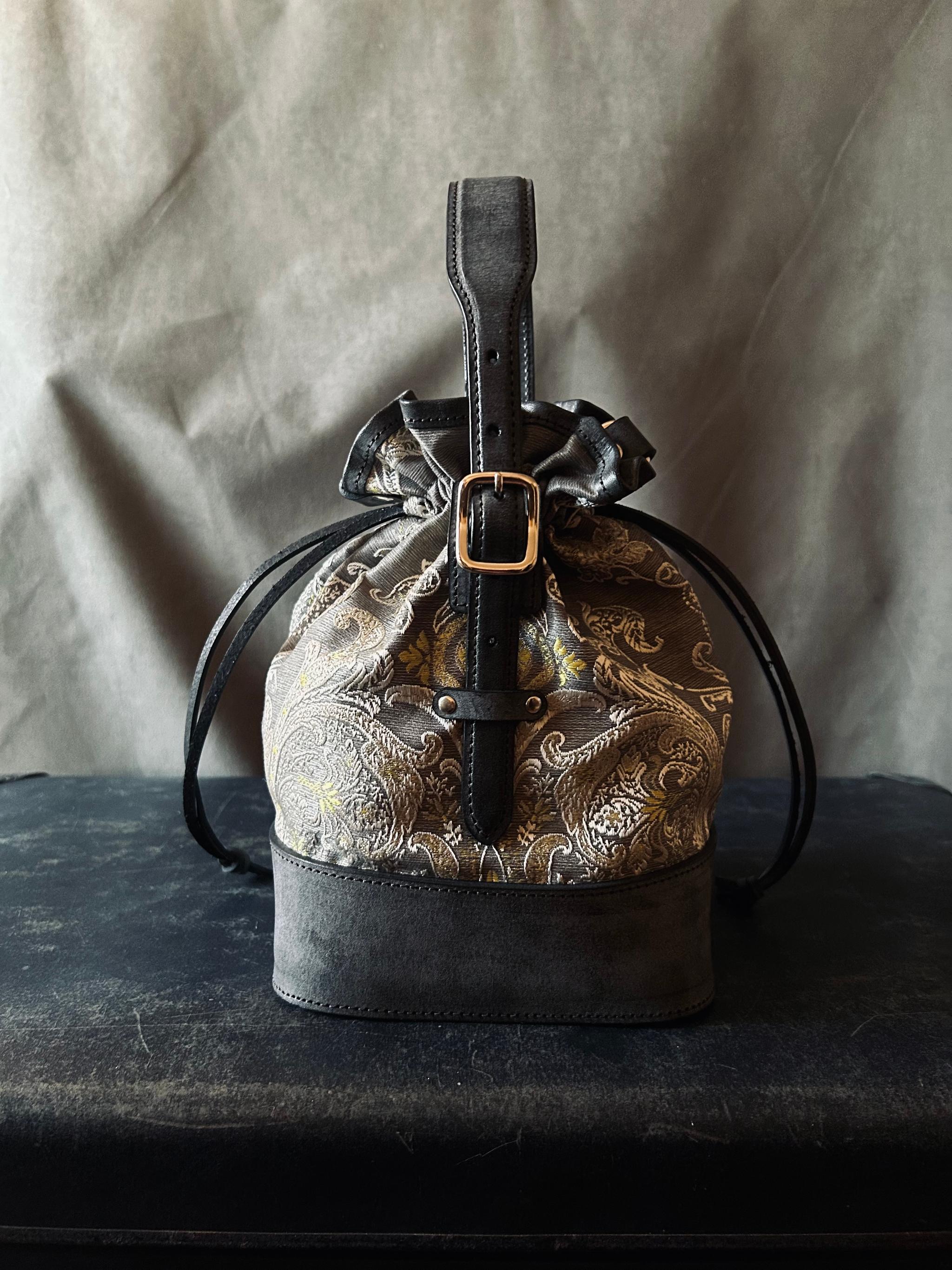 kinchaku bag （刺繍生地×ロロマレザー） | 2枚目