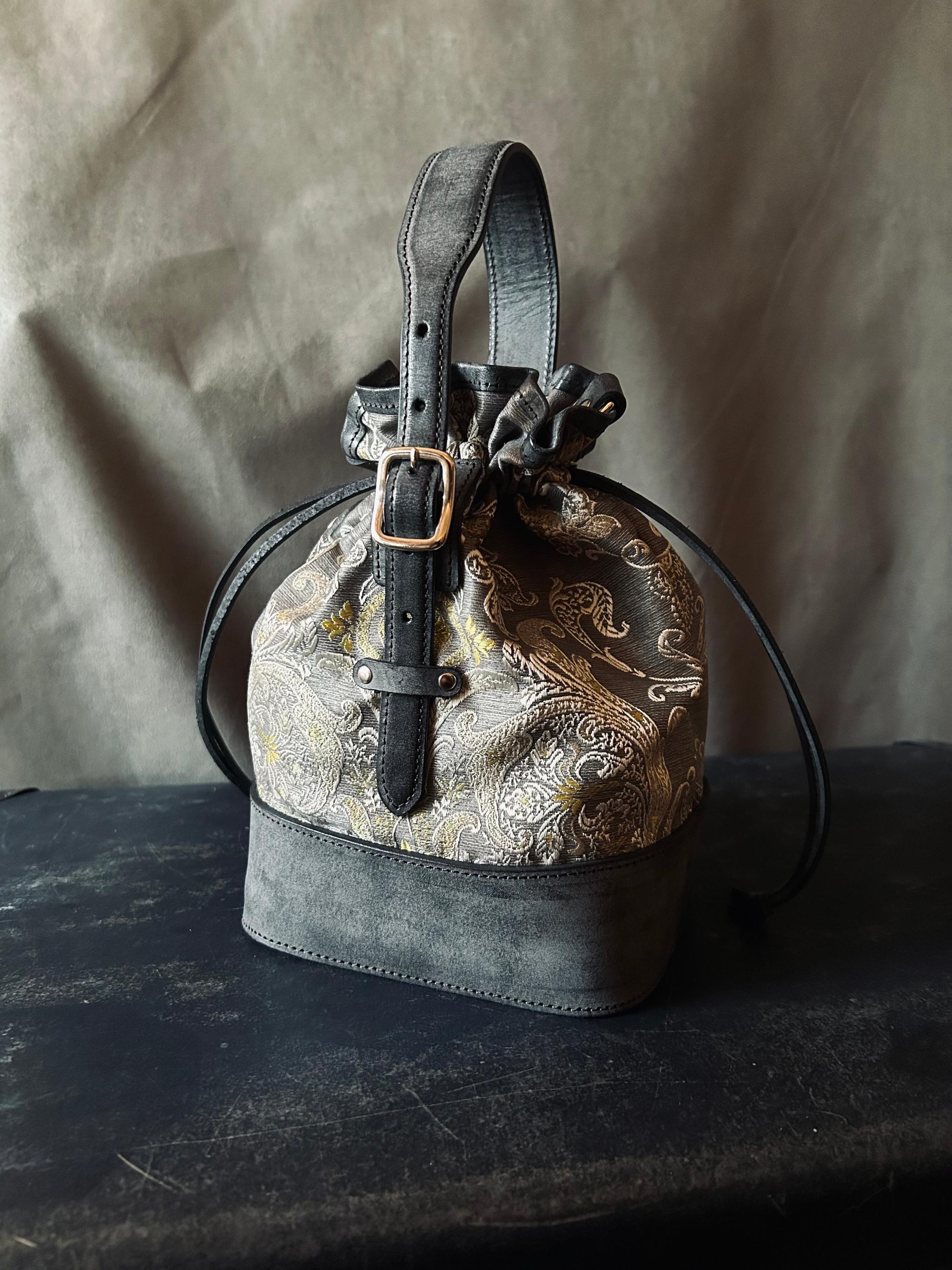 kinchaku bag （刺繍生地×ロロマレザー） | 3枚目