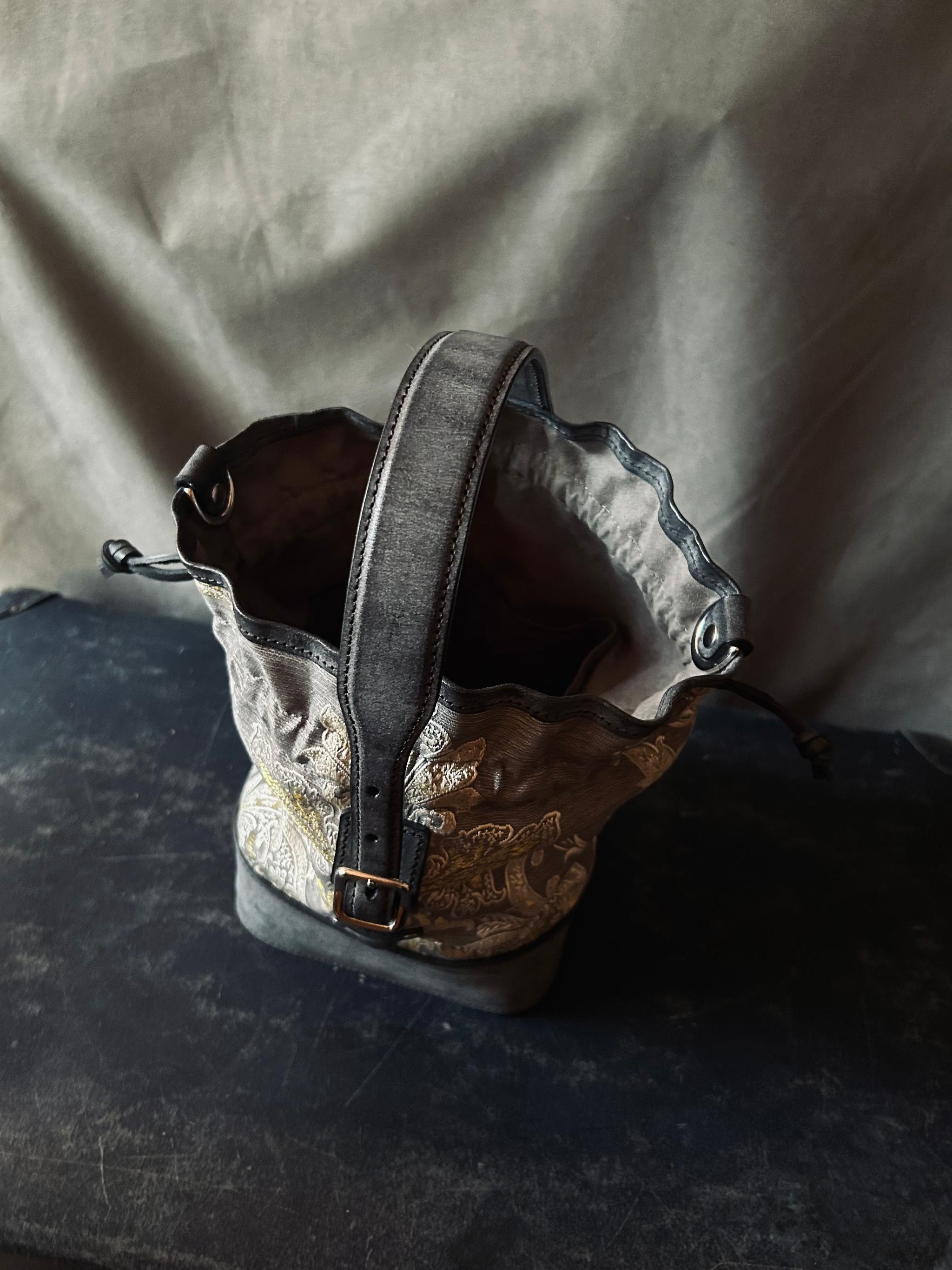 kinchaku bag （刺繍生地×ロロマレザー） | 9枚目