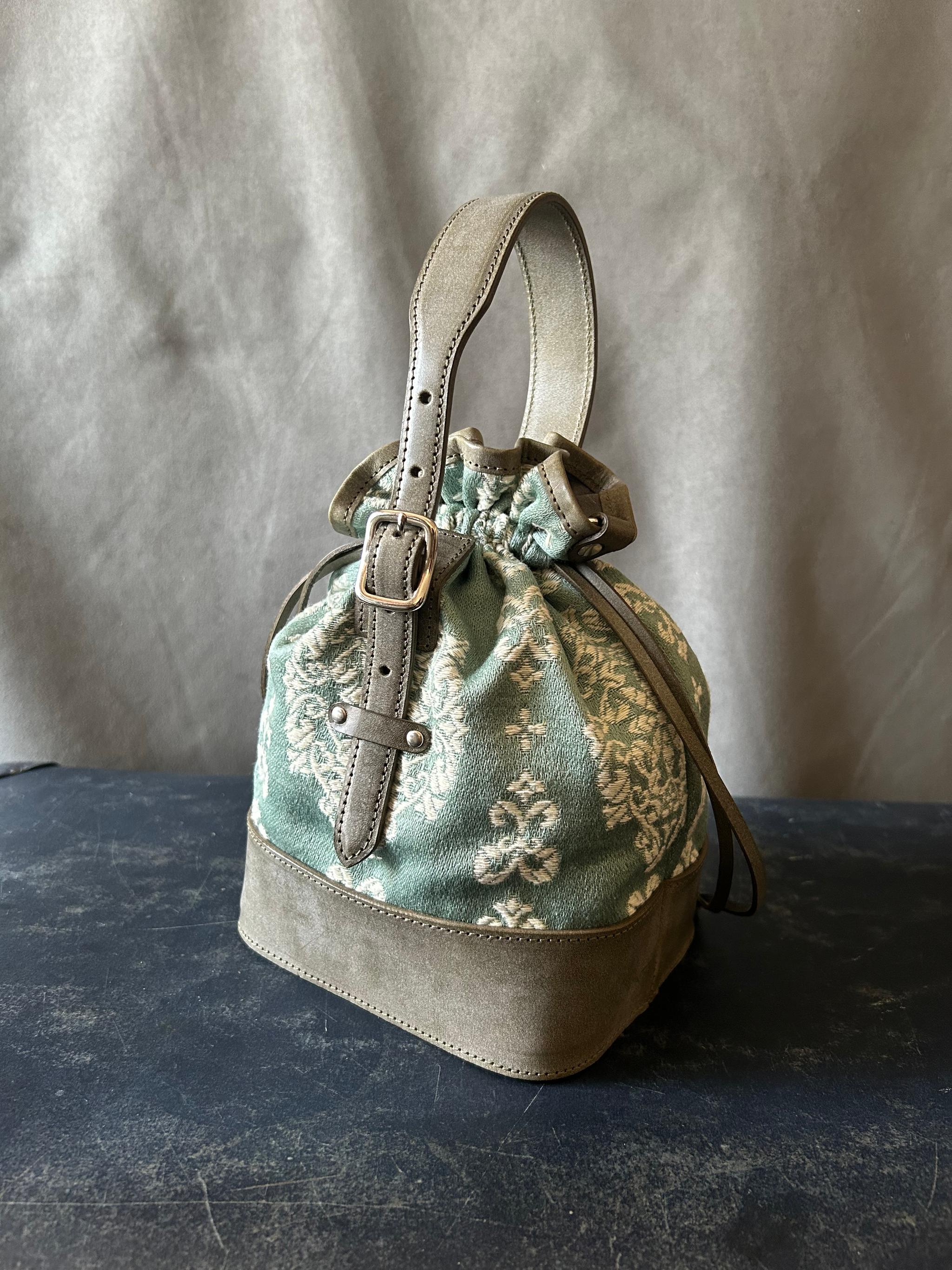 kinchaku bag (刺繍生地×ロロマレザー) | 2枚目