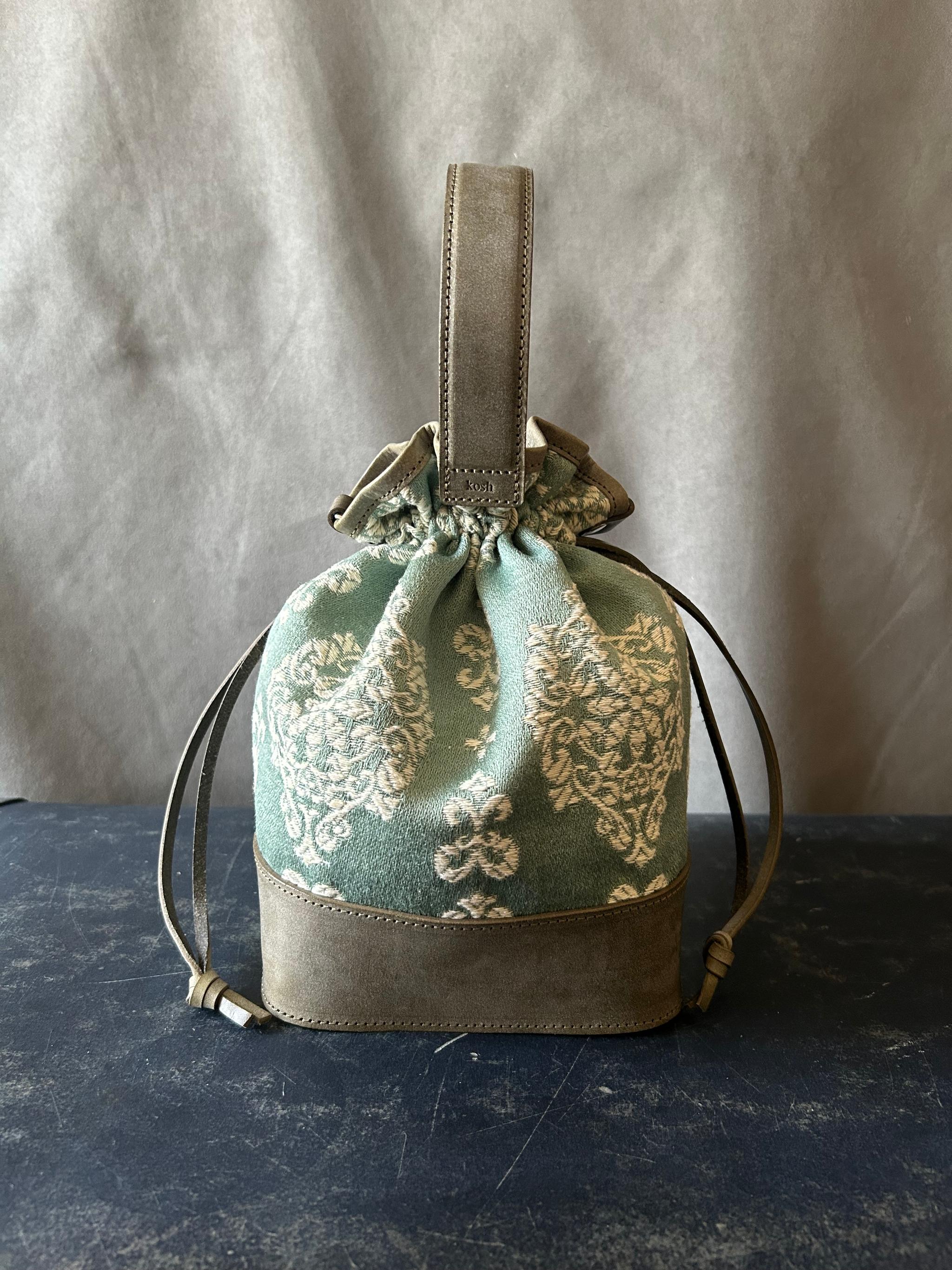 kinchaku bag (刺繍生地×ロロマレザー) | 5枚目